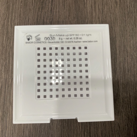 BABOR COSMETICS SUN MAKE UP SPF 50 01 LIGHT 8g - Picture 3 of 9